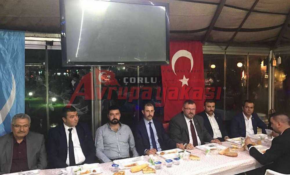 Çorlu Ülkü Ocakları'ndan İftar Programı