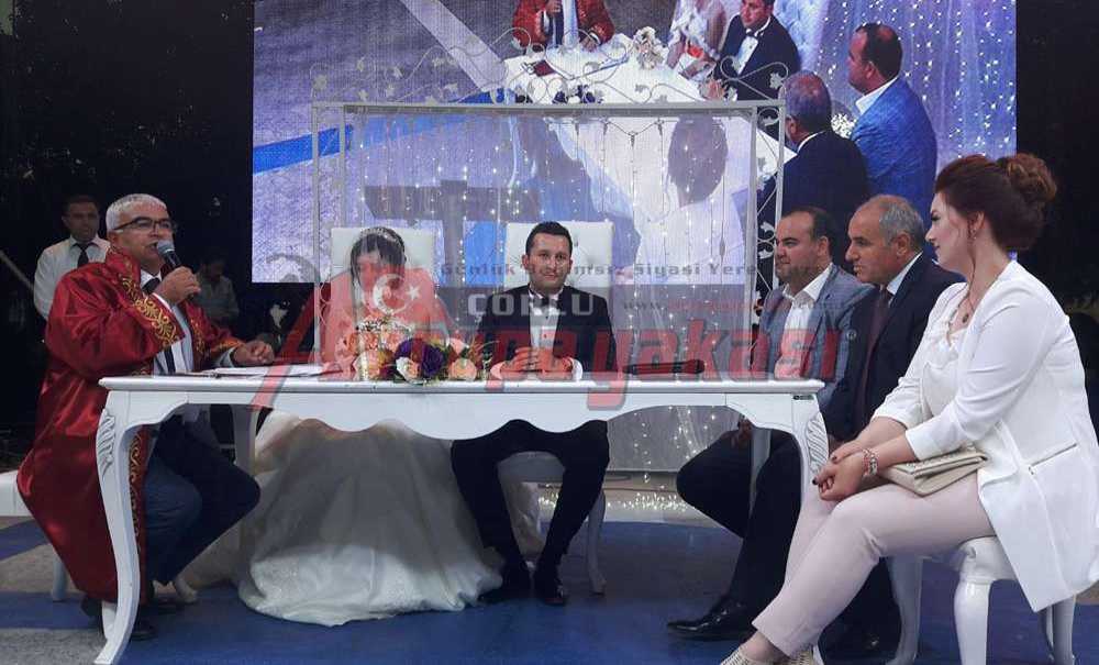 Yüksel Ailesinin Mutlu Günü