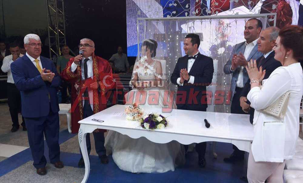 Yüksel Ailesinin Mutlu Günü