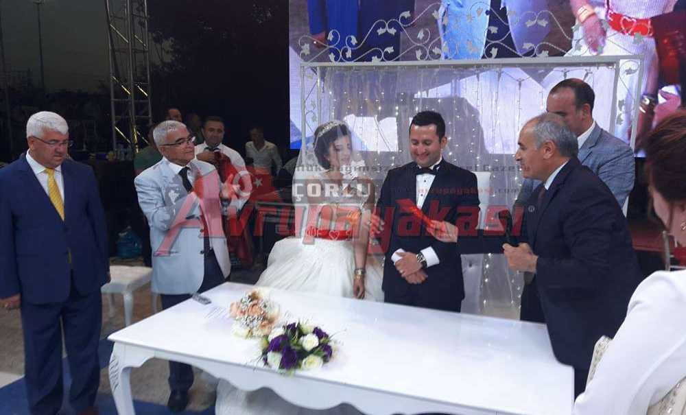 Yüksel Ailesinin Mutlu Günü