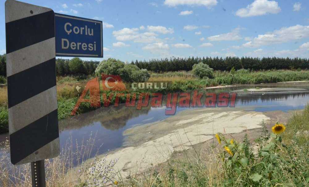 Bu Görüntüye Derenin Siyahı Yakışmıyor