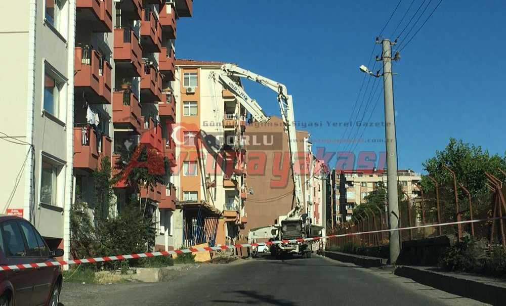 Beton Mikserleri Trafiği Aksatıyor