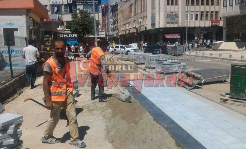 Çorlu Belediyesi'nin Yol Çalışması Tüm Hızıyla Devam Ediyor