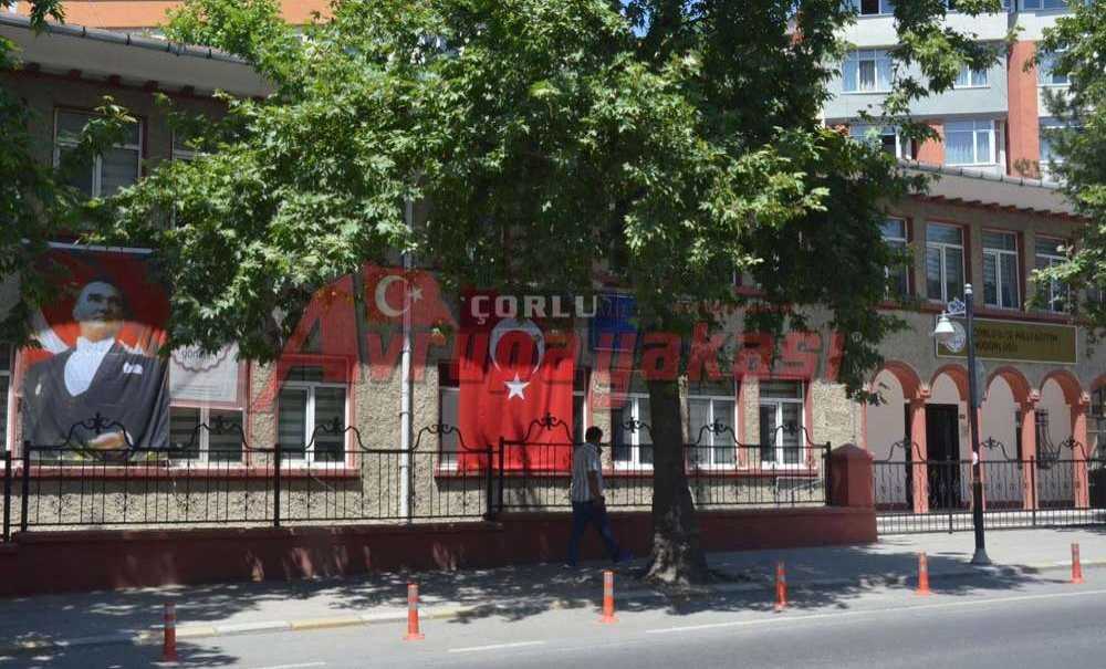 15 Temmuz'a Türk Bayraklı Anma