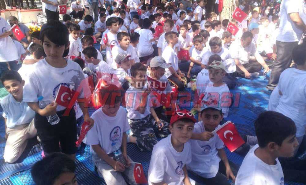 Kur'an Kursu Öğrencileri Şehitleri Andı