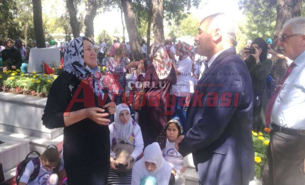 Kur'an Kursu Öğrencileri Şehitleri Andı