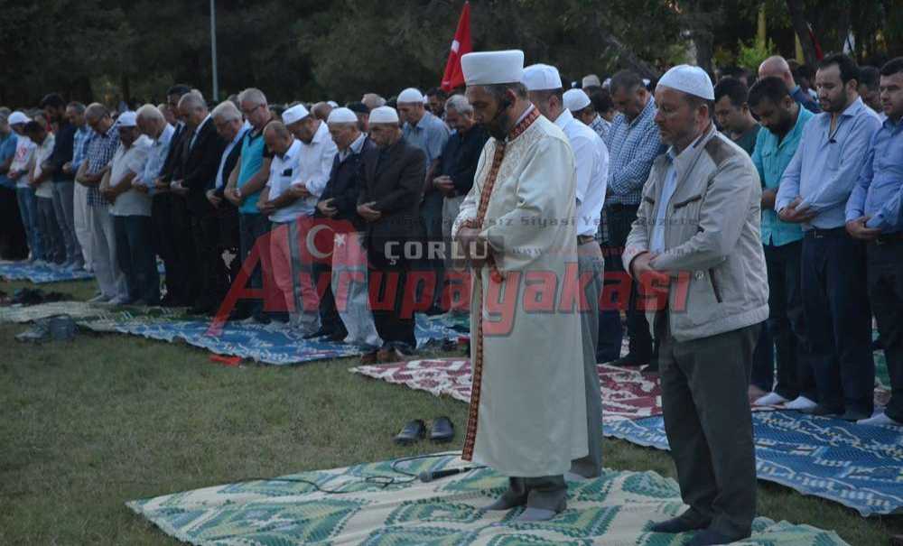 Çorlu Tek Vücut Oldu Meydanı Doldurdu