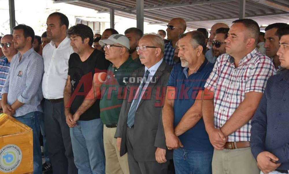 Antalya'da Denizde Cesedi Bulunan Genç Çorlu'da Toprağa Verildi