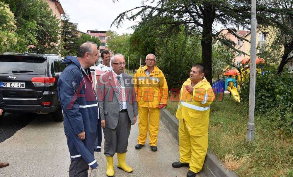 Başkan Albayrak O Çizmeleri Giymeye Mecbur Kaldı