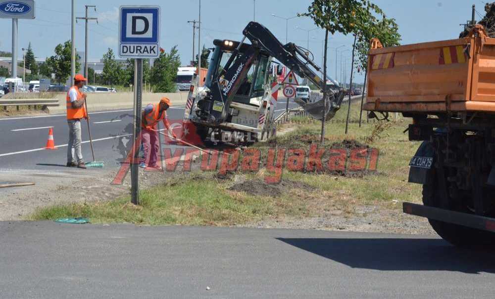 Yağmur Sonrası Karayolları Ekiplerinden Çalışma