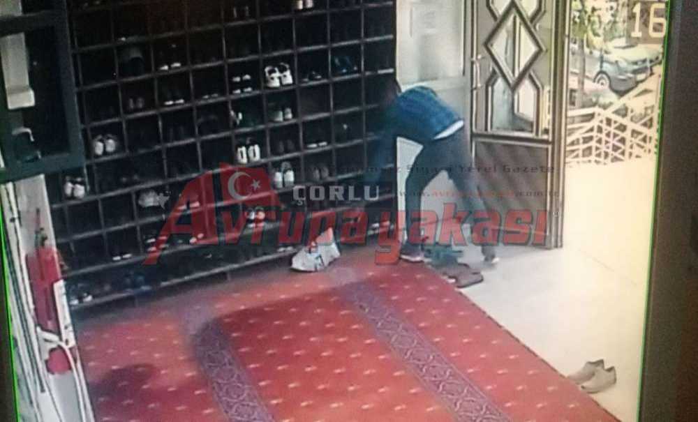 Seri Hırsız Son İşinde Cemaate Yakalandı