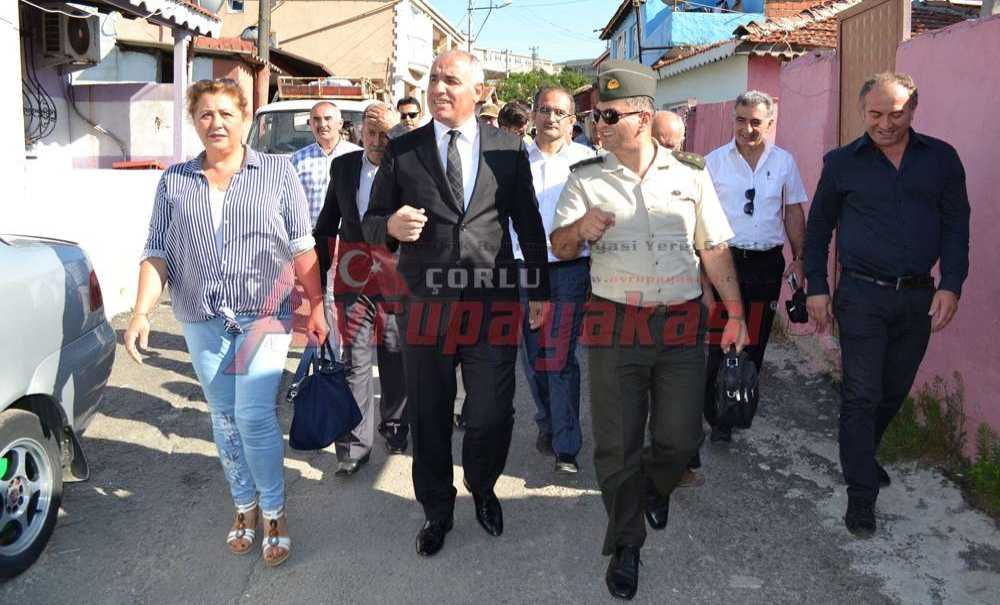 Mahalleli Halk Toplantısına Gelmeyince Kaymakam Halkın Ayağına Gitti