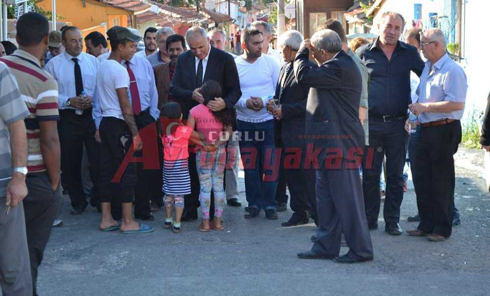 Mahalleli Halk Toplantısına Gelmeyince Kaymakam Halkın Ayağına Gitti