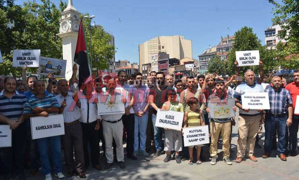 Çorlu Mescid-I Aksa İçin Meydana Çıktı