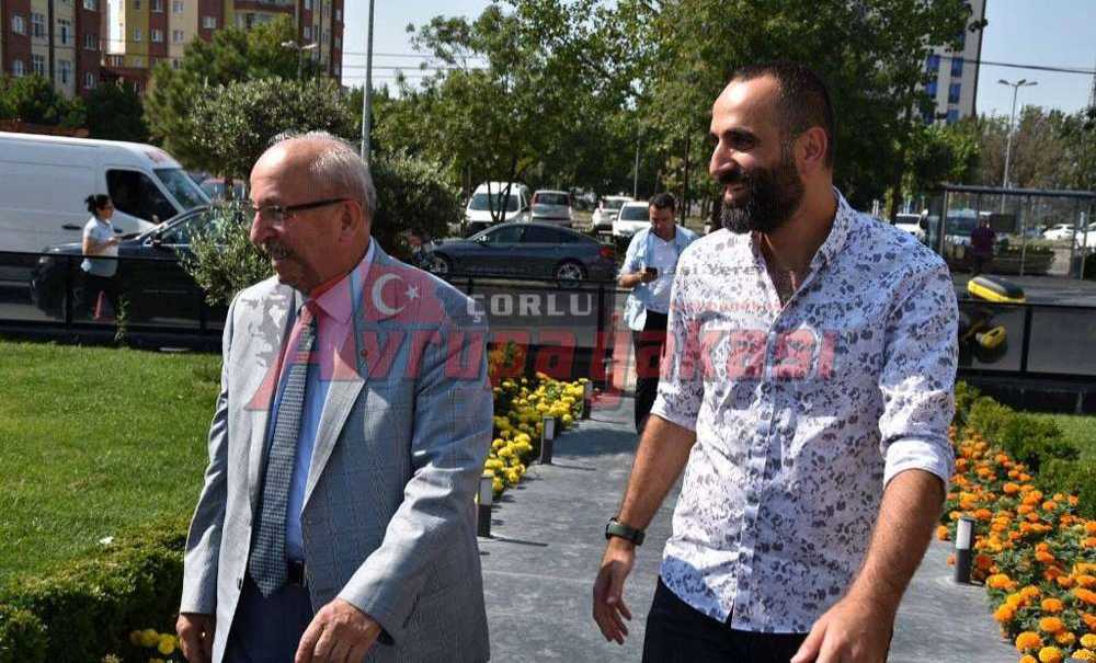 Başkan Albayrak Çorlu'daki Meclis Üyelerini Ziyaret Etti