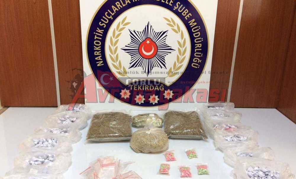 Çorlu'da Polisin Şüphe Üzerine Durdurduğu Kişilerden Uyuşturucu Çıktı