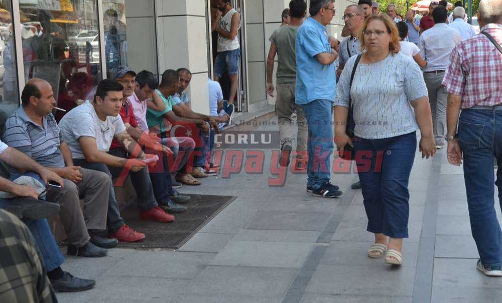 Vatandaşların Sıra Çilesi