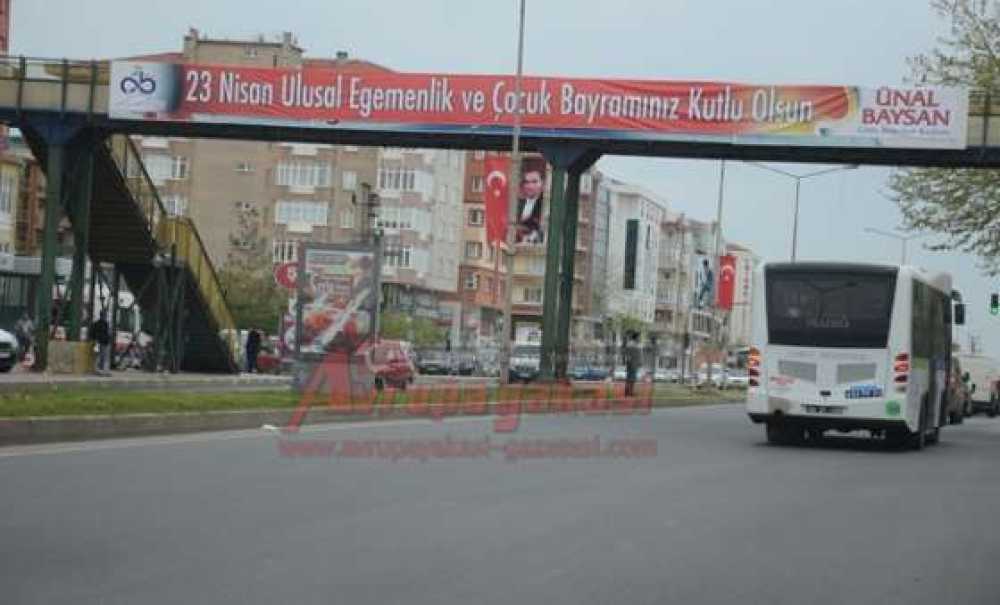 Cadde Ve Sokaklar Türk Bayrakları Ve Atatürk Posterleriyle Donatıldı