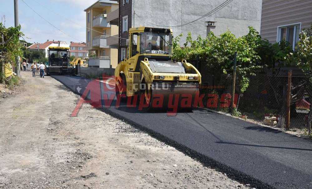 Asfaltlama Devam Ediyor