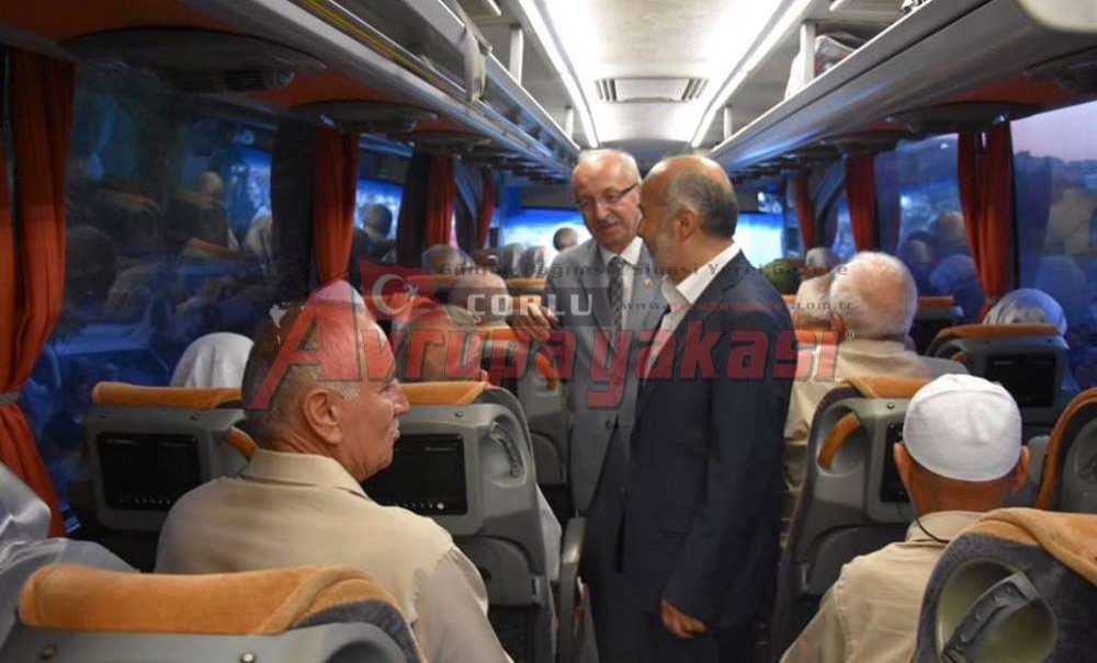 Başkan Albayrak Hacı Adaylarını Uğurladı