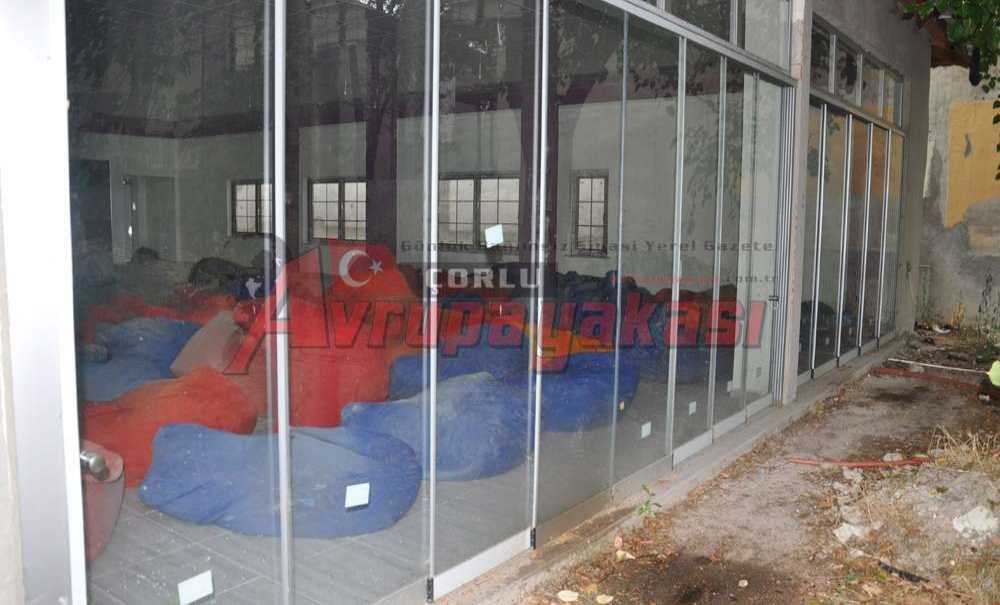 Sahipsiz Bina Kaderine Terk Edildi