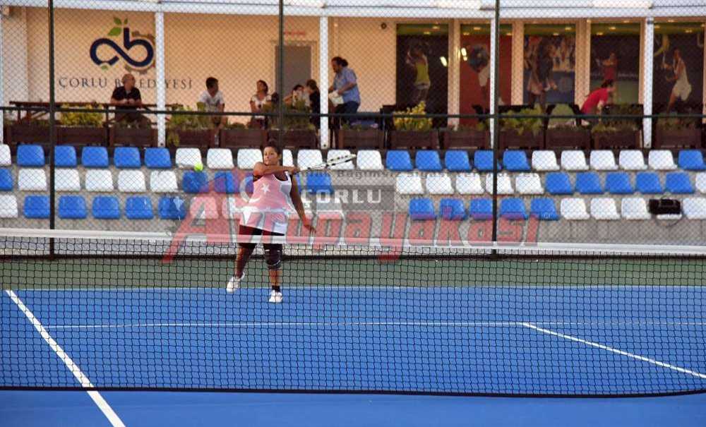 Çorlu'da Festival Devam Ediyor