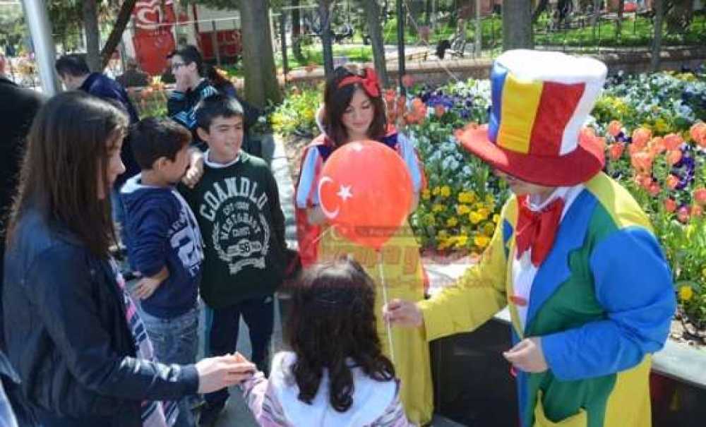 Chp'den Çocuklara 23 Nisan Etkinliği