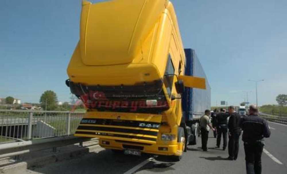 Arıza Yangın Zannedilince İtfaiye Ve Polis Seferber Oldu