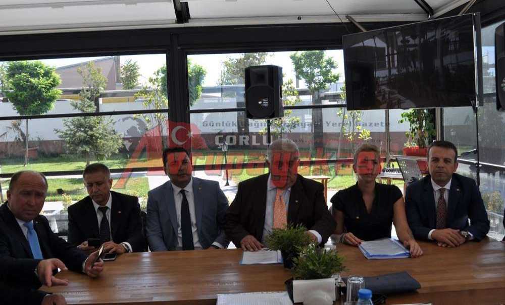 14 Meslek Komitesi Adayları Basınla Bir Araya Geldi