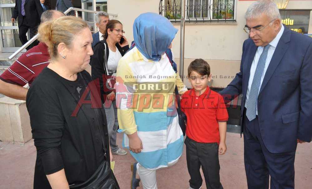 Başkan Baysan Öğrencileri Yalnız Bırakmadı