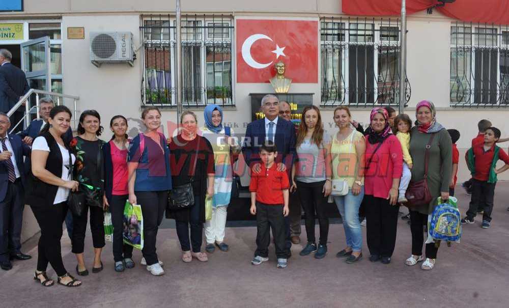 Başkan Baysan Öğrencileri Yalnız Bırakmadı