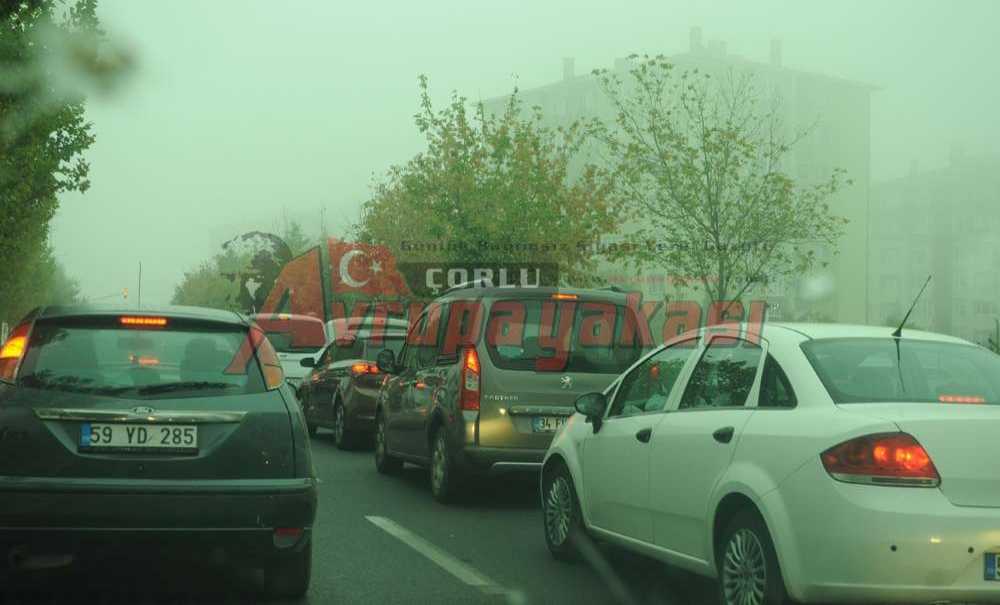 Trafik Yoğunluğu Çorlu'da Hayatı Zorlaştırdı