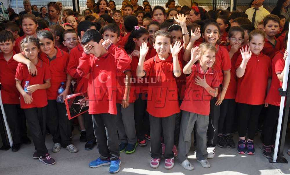 50 Bin Öğrenci Ders Başı Yaptı