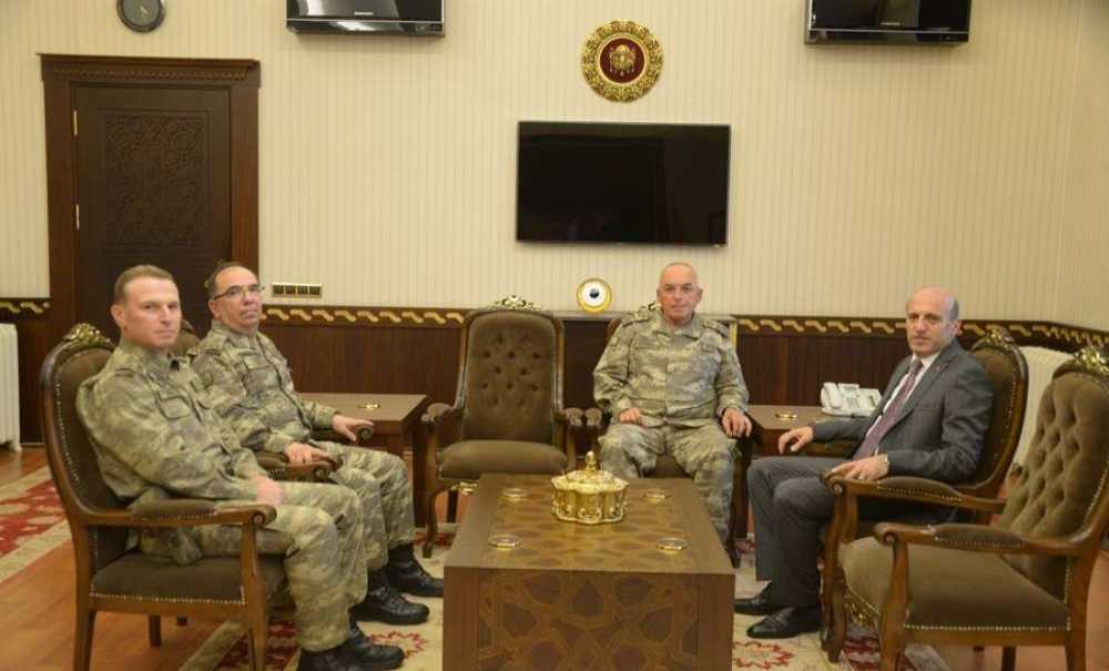 Vali Çiftçi,orgeneral Musa Avsever'i Makamında Ağırladı