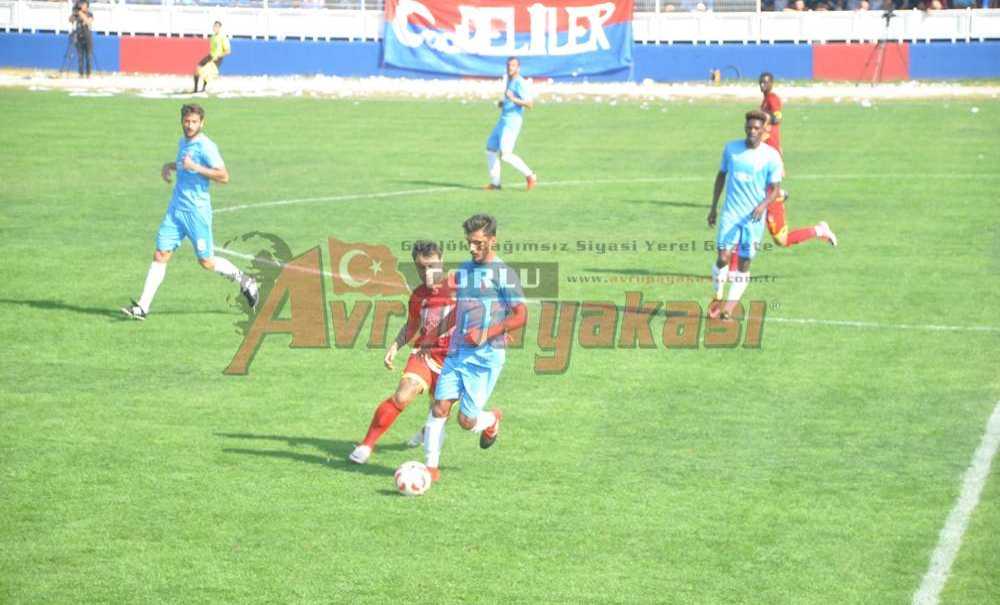 Çorluspor 1947 Şansızlığına Yenildi