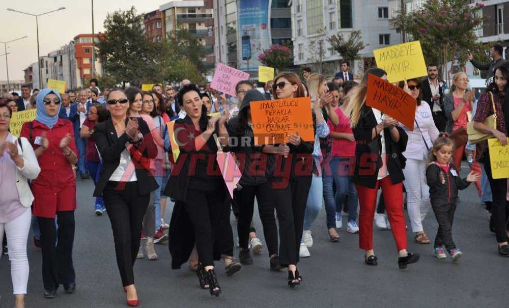 Çorlu`da “Uyuşturucuya Hayır” Yürüyüşü Düzenlendi