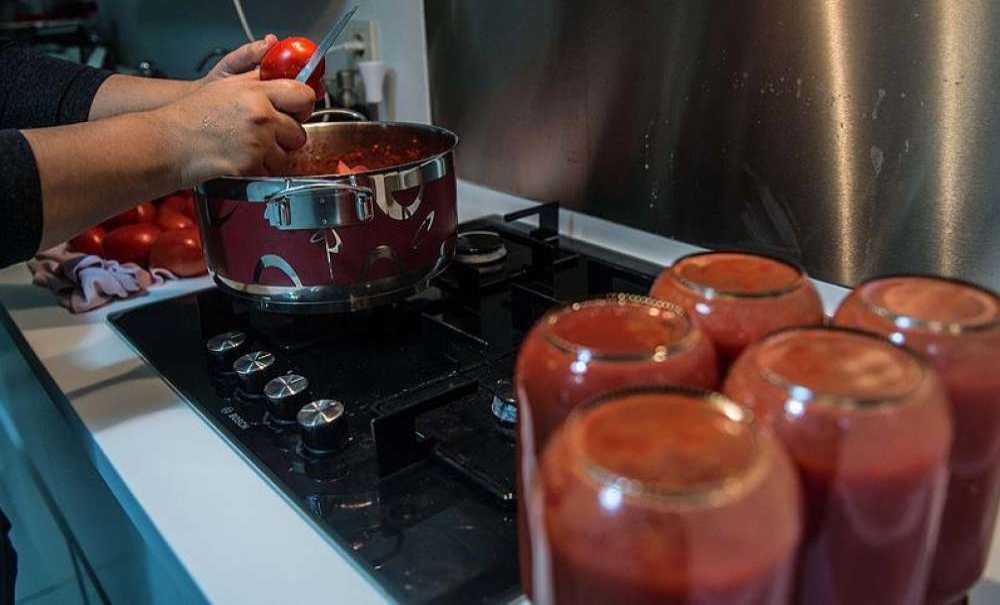 Evde Yapılan Konserve Için Bakteri Uyarısı