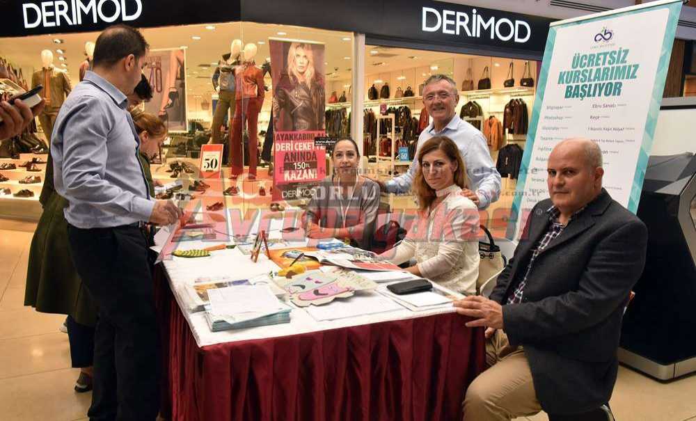 Ücretsiz Kurslar İlgi Görüyor