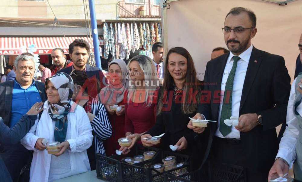 Ak Parti Çorlu`dan Aşure Dağıtımı