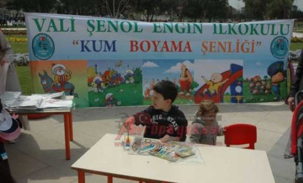 Çocuk Şenliğinde En Büyük İlgiyi Vali Şenol Engin İlkokulu Gördü