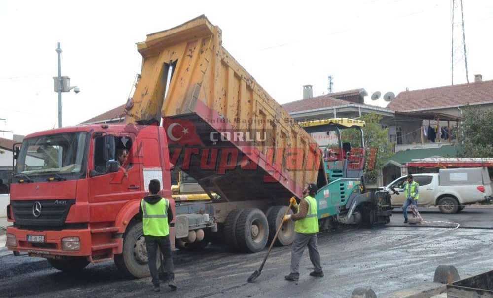 Gazi Caddesi Asfaltlandı