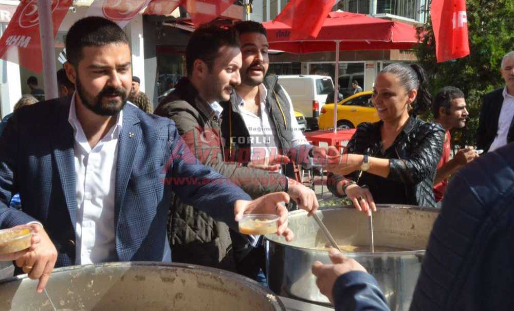 Mhp Çorlu Teşkilatı Aşure Dağıttı