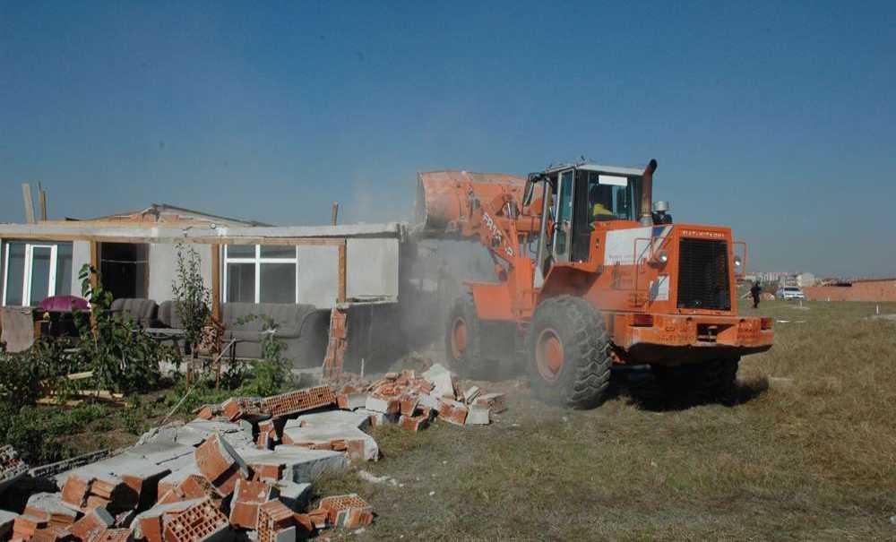 Kaçak Yapılar Yıkıldı