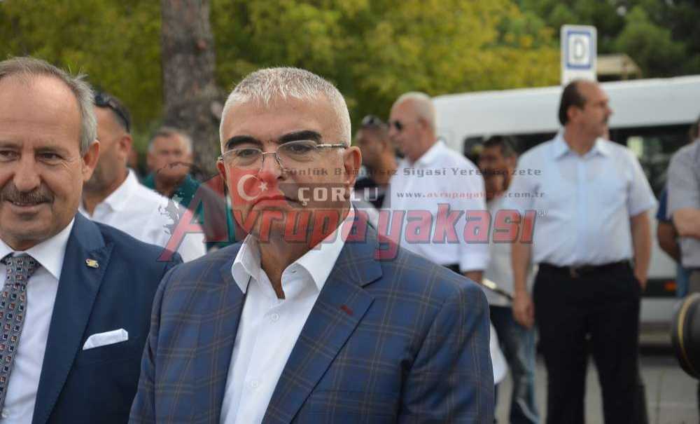 Atatürk Meydanı'ndaki Parka Düzenleme