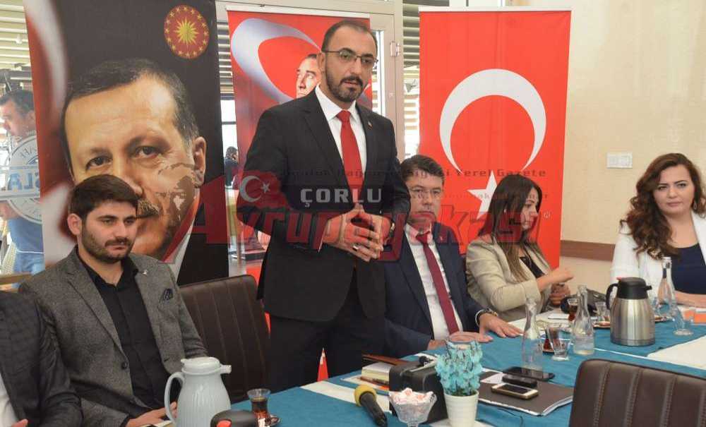 “İlçe Başkanlığı Mazbatasını Köprülü`ye Versinler”