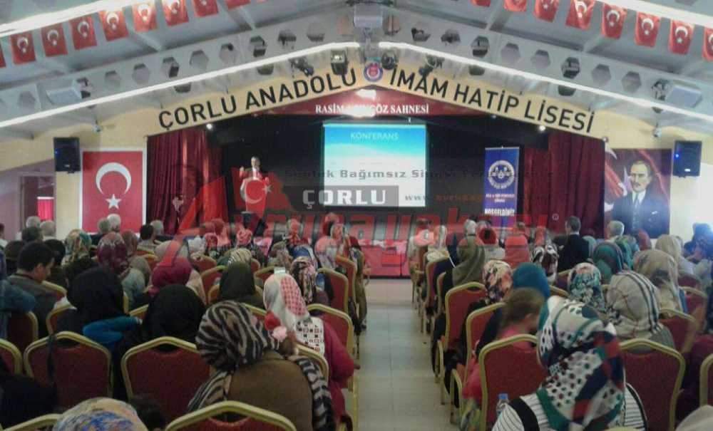 İl Müftülüğünden Çorlu'da Konferans