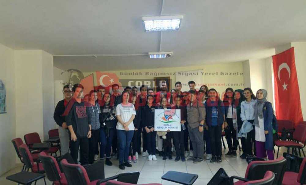 Okul Temsilcileri Gençlik Merkezinde Bir Araya Geldi