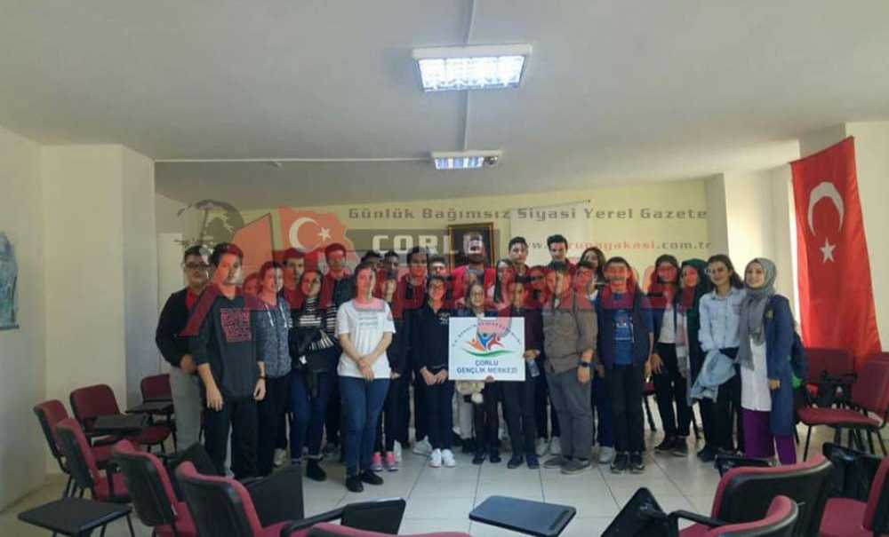 Okul Temsilcileri Gençlik Merkezinde Bir Araya Geldi