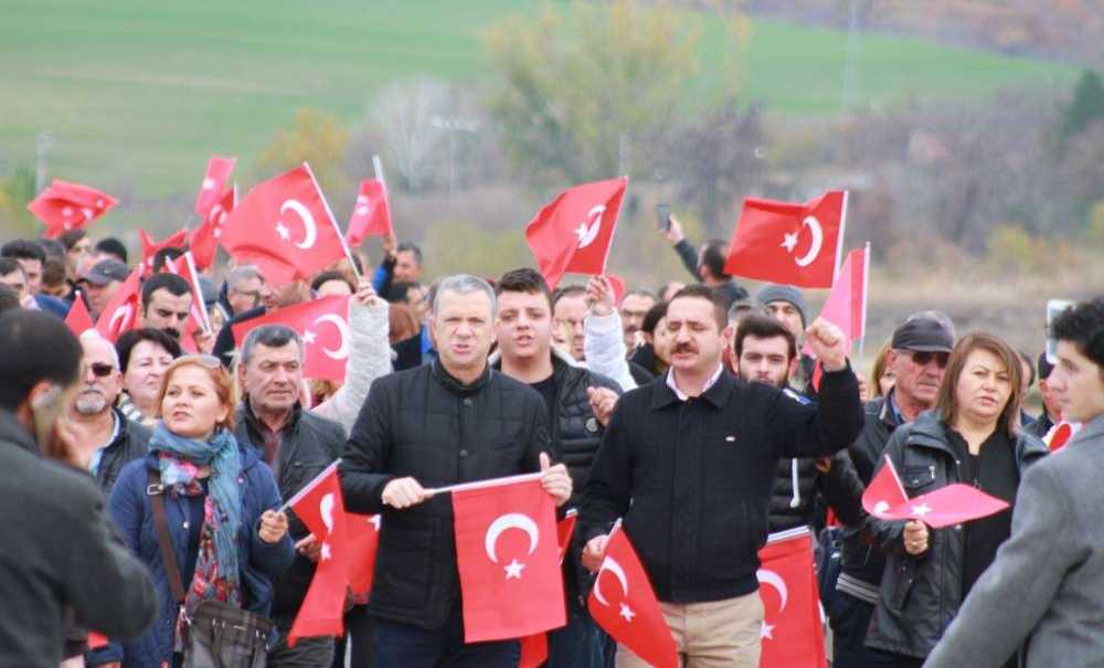 18 Kasım Kurtuluş Köprü Yürüyüşü Yapıldı.