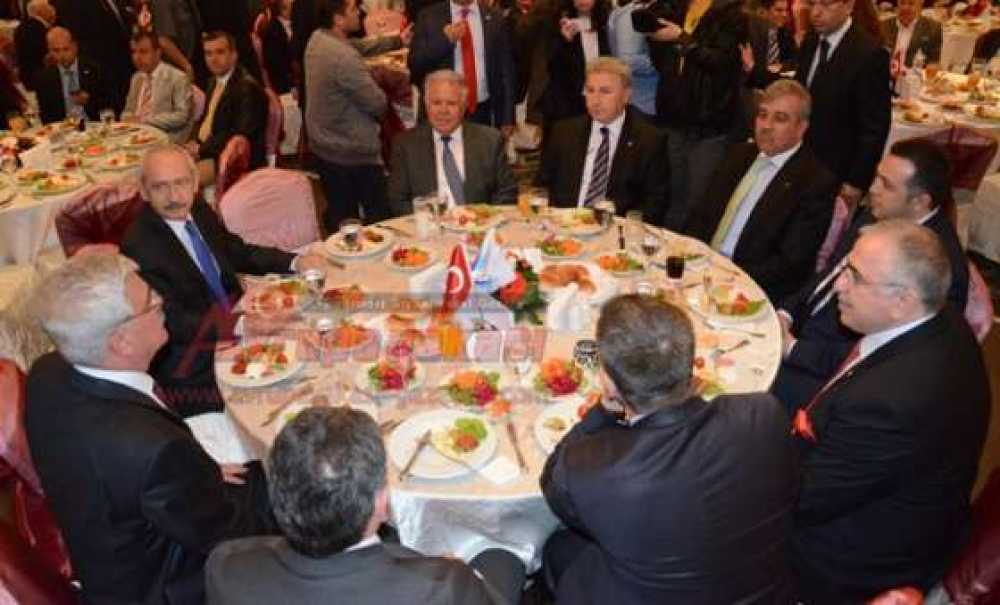 Kılıçdaroğlu Çorlu`da İş Dünyası Ile Buluştu